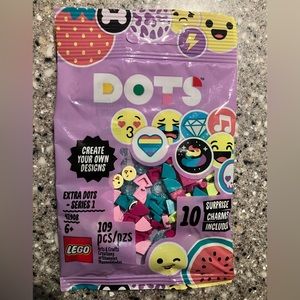 3/$15 NWT Lego Dots (109 pieces)